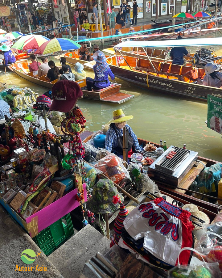 720x900px-2-Damnoen-Saduak-floating-market