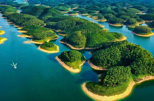 Hanoi To Thác Bà Lake (150 Km - 3 Hours By Car) (Breakfast, Dinner)