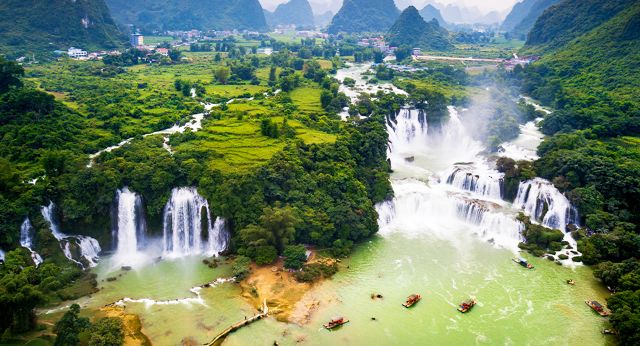 Ban Gioc Waterfall, Cao Bang