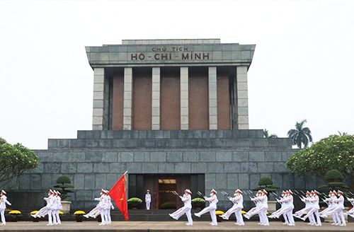 Hanoi - City Tour (B; L)