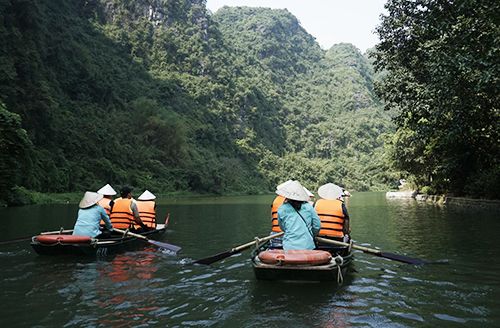 Mua Cave Mountain - Bich Dong Pagoda - Thung Nham Bird Park (L)