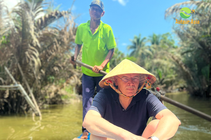 Sampan Cruise in Mekong