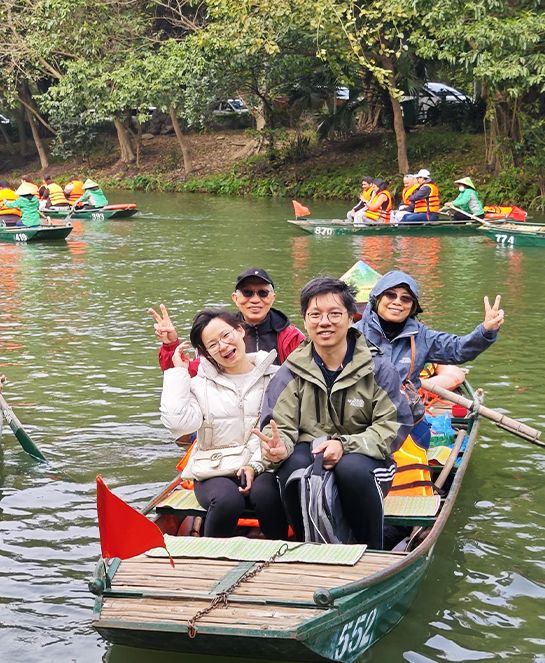 Excursion to Ninh Binh (Bai Dinh Pagoda and Trang An Cruise)