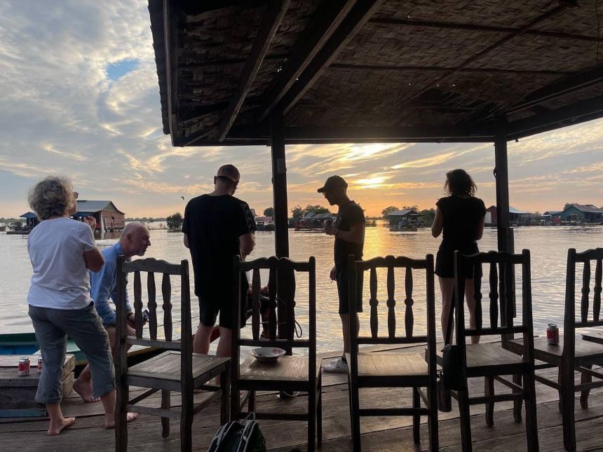 17-Kayaking-Mechrey-Floating-Village-Siem-Reap