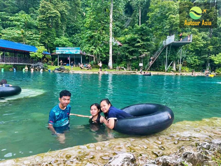 2-1200-vang-vieng-laos-2
