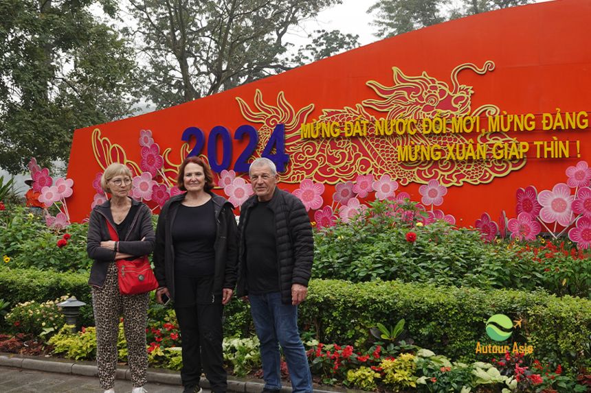 900x600-4-Visite-de-Hanoi