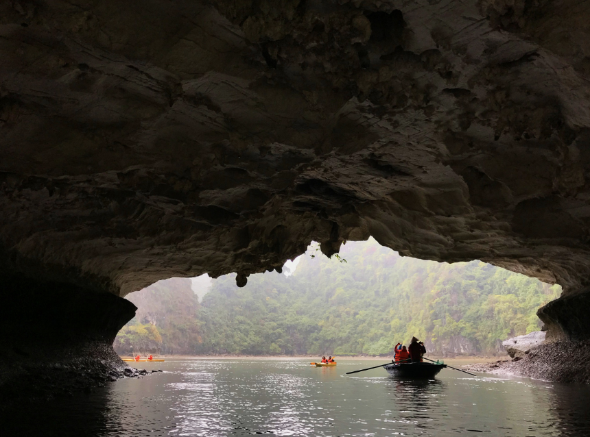 Kayak-halong-bay-50