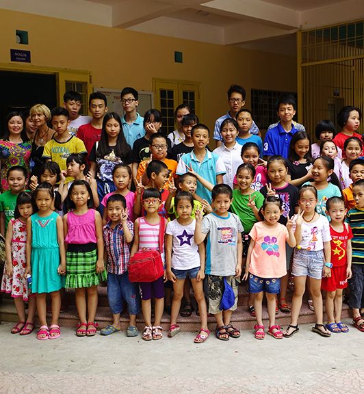 Our Customers Visit And Give Gifts To Disadvantaged Children At Dong Da Friendship House, Hanoi