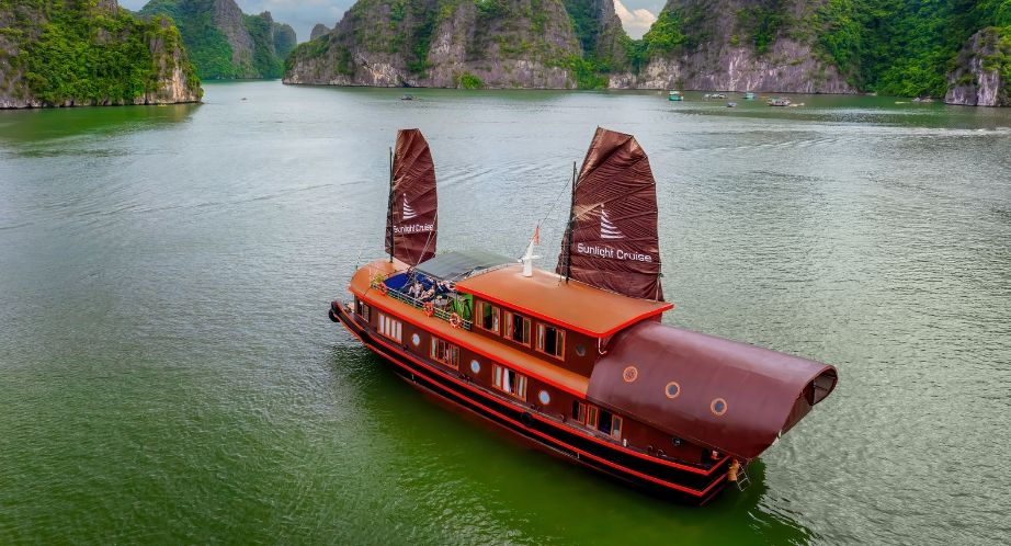 Sunlight Boutique cruise