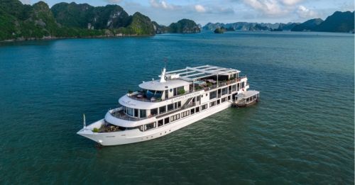 Hanoi - Halong Bay - Sung Sot Cave - Titop Island (L,D)