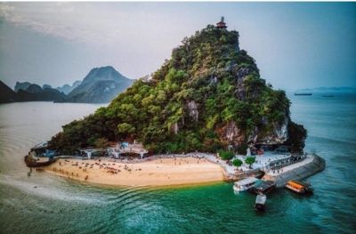 Hanoi - Halong Bay - Sung Sot Cave - Titop Island (-L,D)