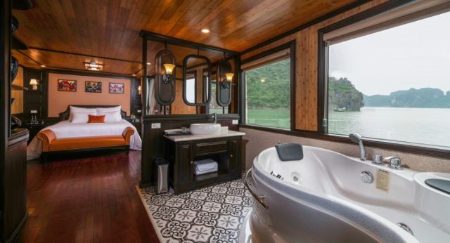 Private cabin with panoramic window