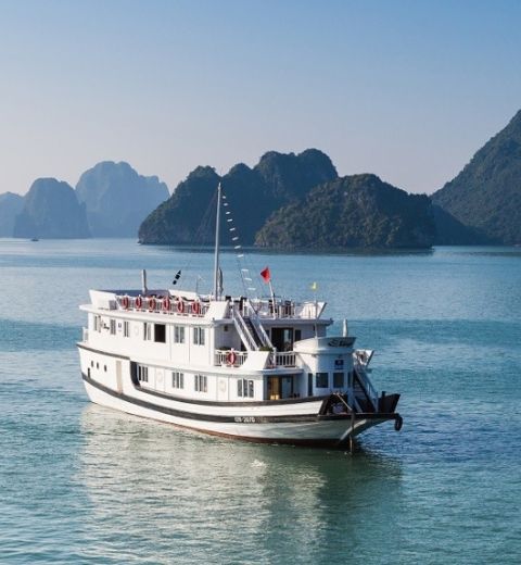 Bhaya Legend Premium Sharing Junk Cruise Halong Bay