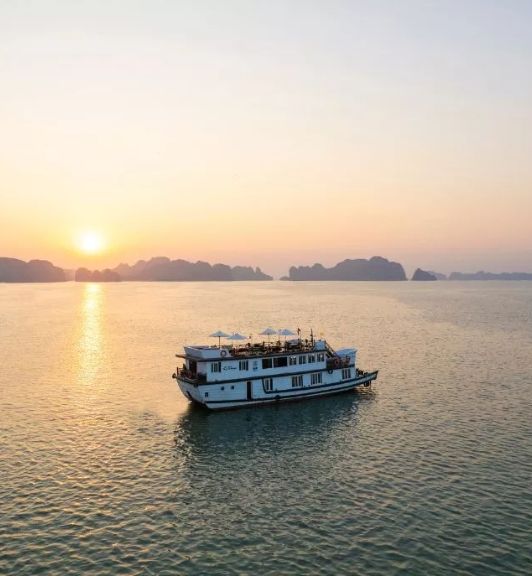 Bhaya Legend Private Cruise Boat In Halong Bay