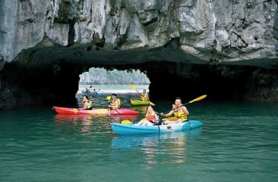 Luon Cave (Kayak / Sampan Boat) - Halong Bay (B, Brunch)