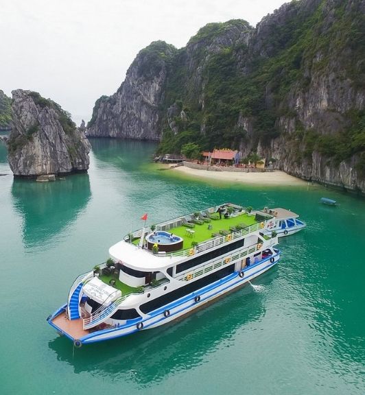 La Casta Daily Luxury Cruise In Halong Bay