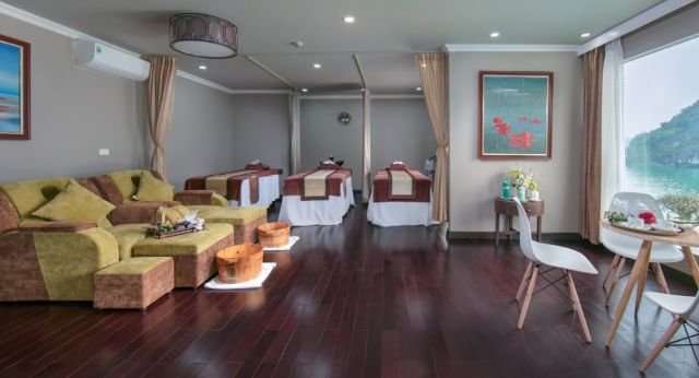 Spa service on boat
