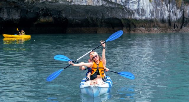 Kayak in Halong Bay