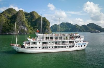 Hanoi - Halong Bay - Luon Cave - Titop Island (-,L,D)