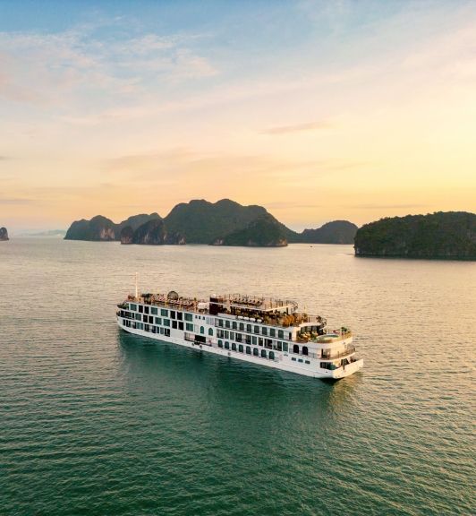 Indochine Premium Cruise Boat In Halong Bay