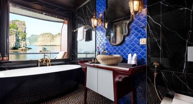 Comfortable bathroom with ocean view