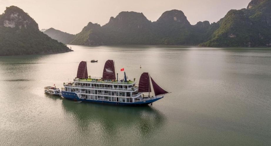 Verdure Lotus Luxury cruise