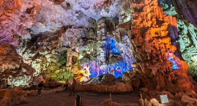 Sung Sot Cave
