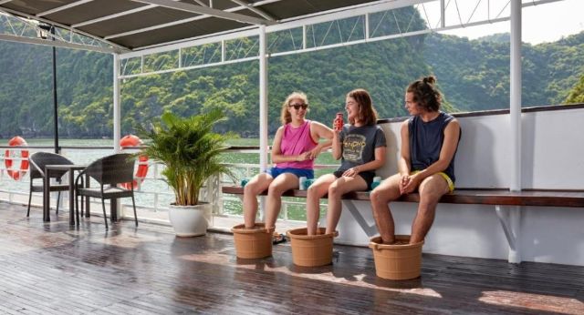 Experience with special massage on boat