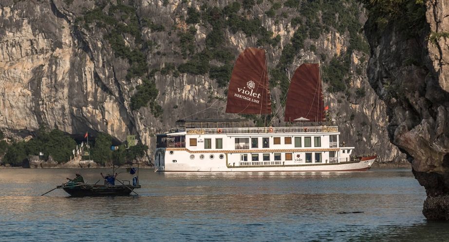 Heritage Line Violet cruise through Halong Bay