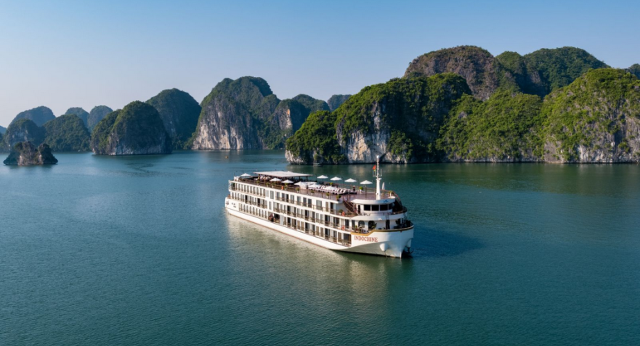 Indochine Cruise Lan Ha Bay
