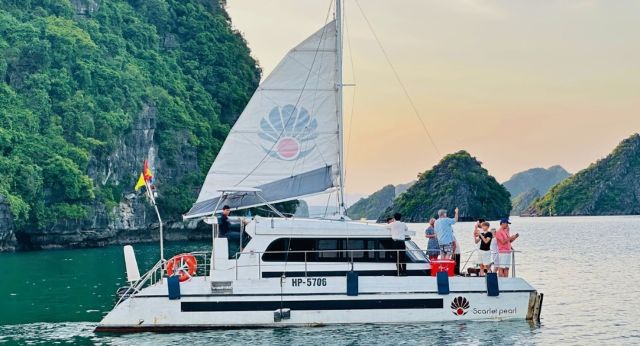 Admire Lan Ha Bay