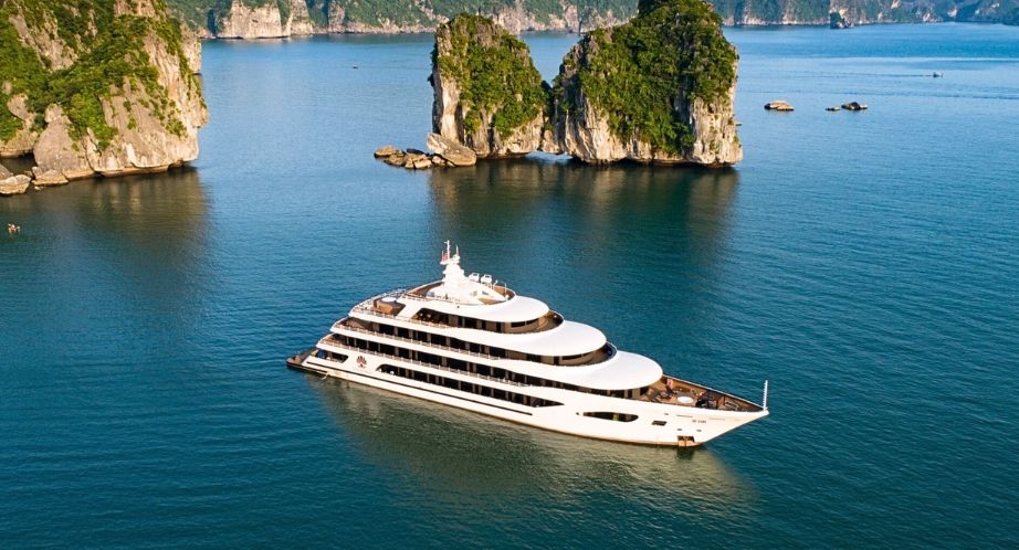 Scarlet Pearl Cruise Halong Bay