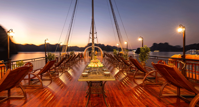 922-Sundeck
