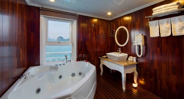 Bathroom with traditional and modern design