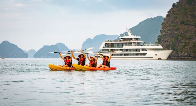 Kayak to Lan Ha Bay