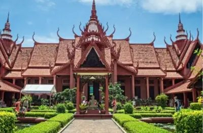 Phnom Penh City Tour (B,L,D)
