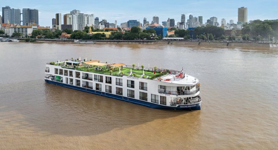 Mekong Discovery cruise in Mekong river