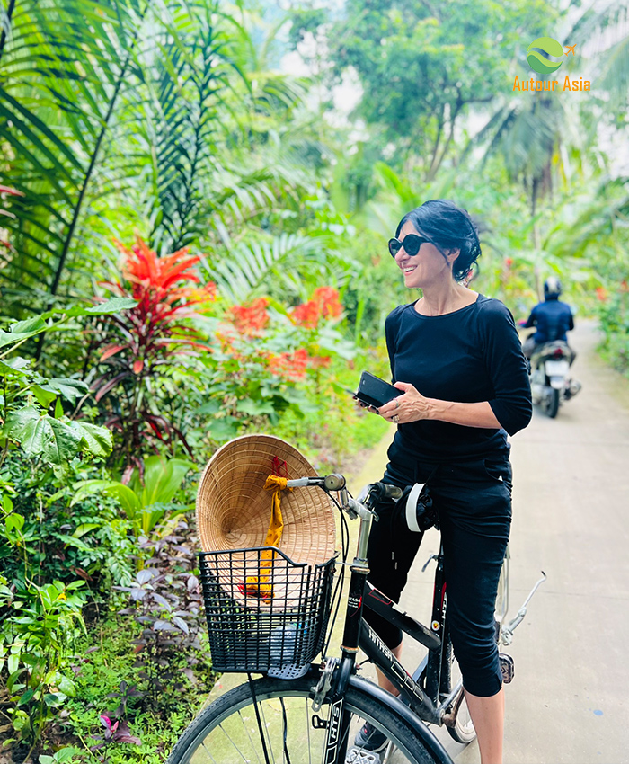 Cycling in Ben Tre Mekong