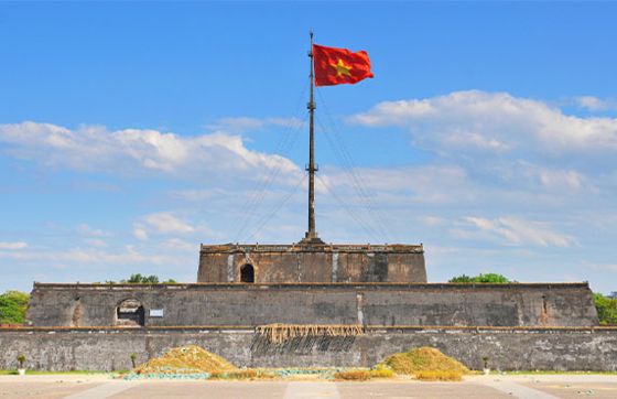 Review About Things To See In Vietnam - My Family Holidays In 2 Weeks ( Dylan Vincent )