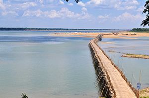 Phnom Penh - Kampong Cham - Kampong Thom (B/L) 200km – 3h30