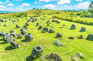 Xieng Khoang - Plain Of Jars (B/L)
