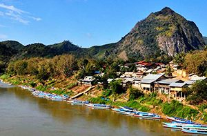LUANG PRABANG – NONG KHIEW - MUANG NGOY (B)