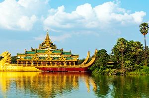 Inle – Heho – Yangon (by Boat, Car & Flight)