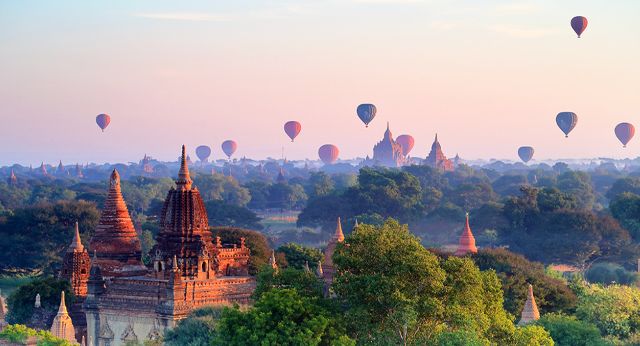 Balloon ride over Bagan, Myanmar