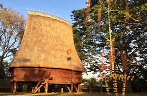 Kontum - Pleiku - Flight To Saigon