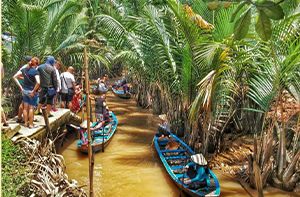 HCM City - Ben Tre - HCM City