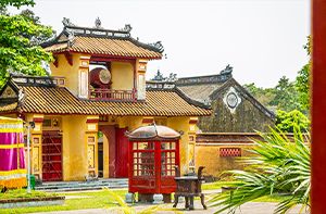 Hue City Tour (B; L)