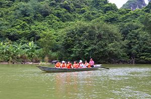 Ninh Binh - Discovery Of Trang An - Bai Dinh Pagoda - Hanoi (B; L) (110km – 2h30)
