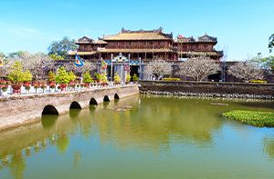 Hue City Tour (B; L)