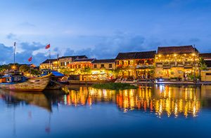 Hanoi - Da Nang / By Plane - Hoi An (B)